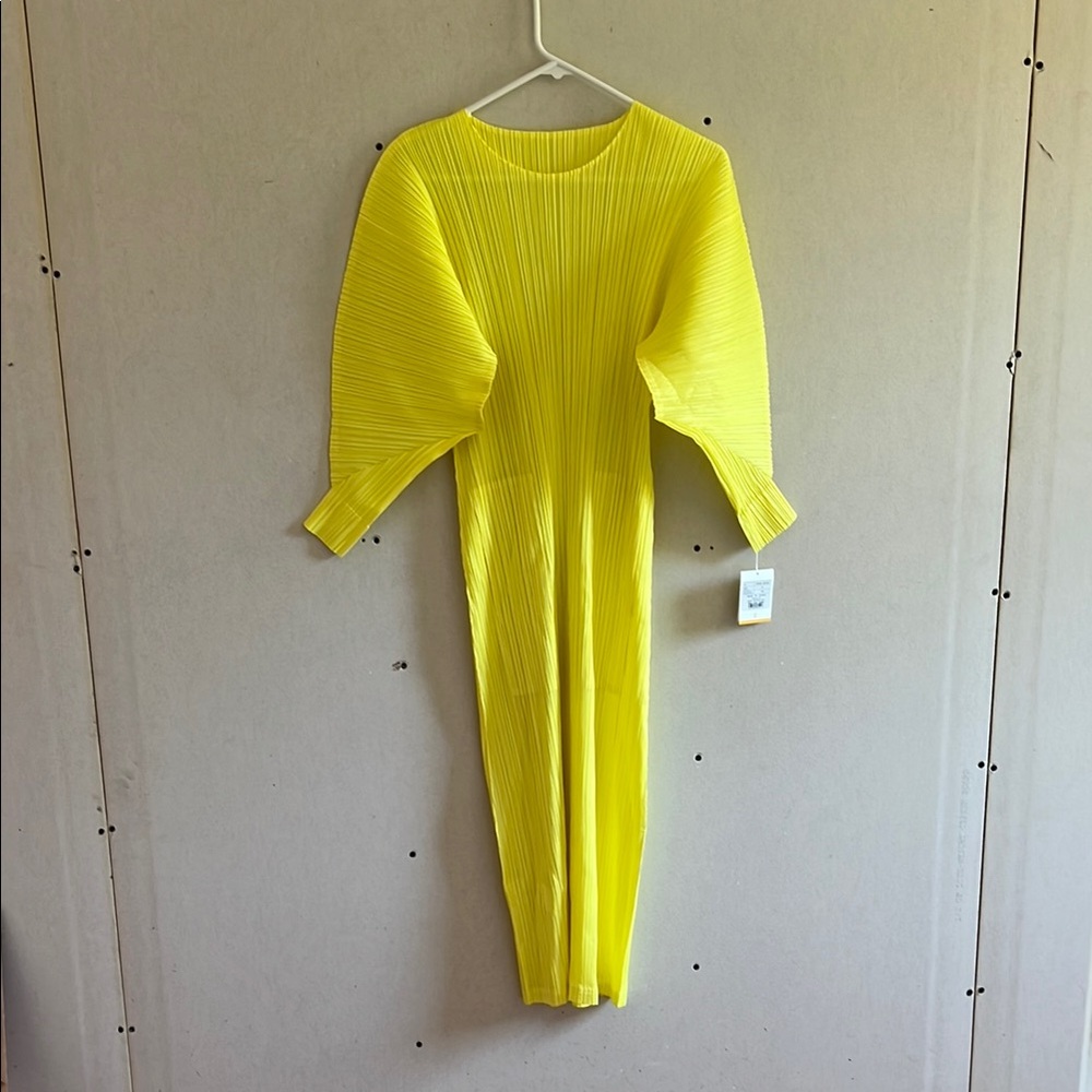Issey miyake Yellow Pleats Please balloon sleeve dress